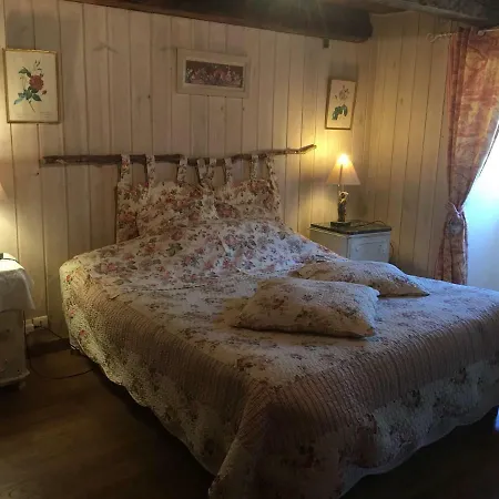 Le Lys De La Vallee * Labastide-sur-Bésorgues