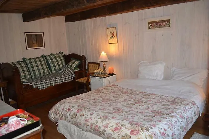 Le Lys De La Vallee Szálloda Labastide-sur-Bésorgues